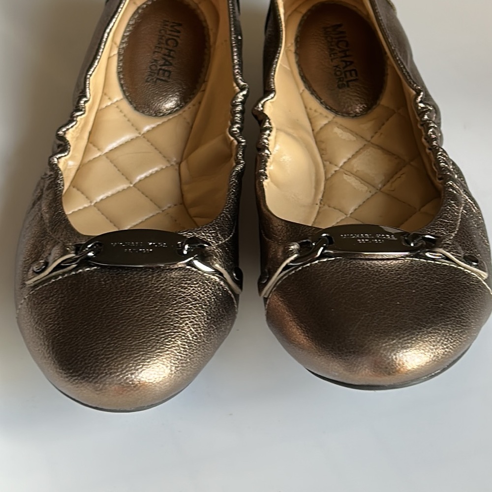 Michael Kors Copper-Gold Metallic Color Loafers/ Flats Size 6.5 - Picture 2 of 6